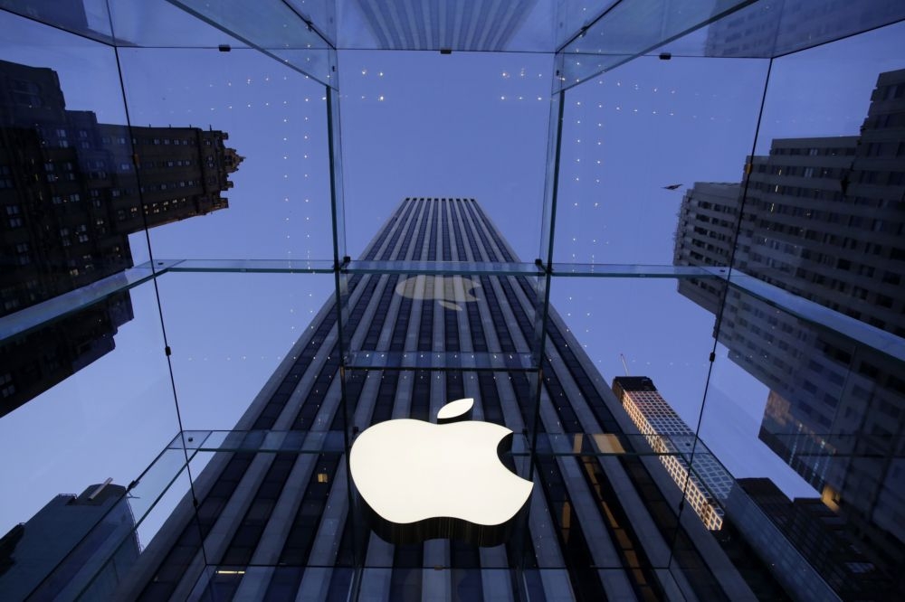 美國紐約第五大道上的蘋果電腦公司。（美聯社）