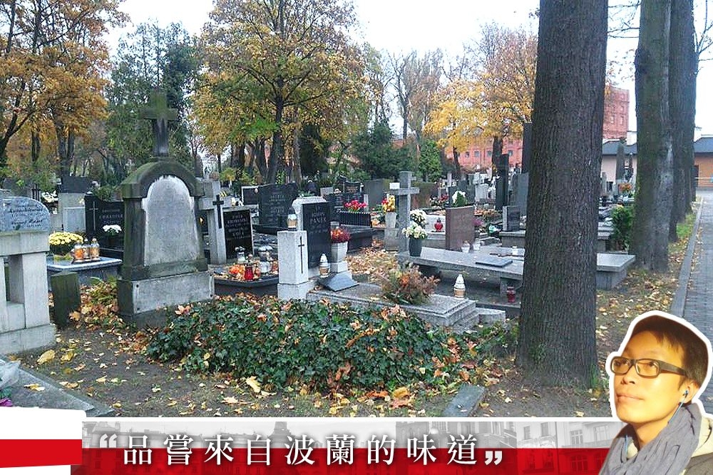 走進波蘭墓園，除了靜謐，還多了一份具有人情味的溫暖氛圍。（攝影：邱崇宇，後製：潘世惟）