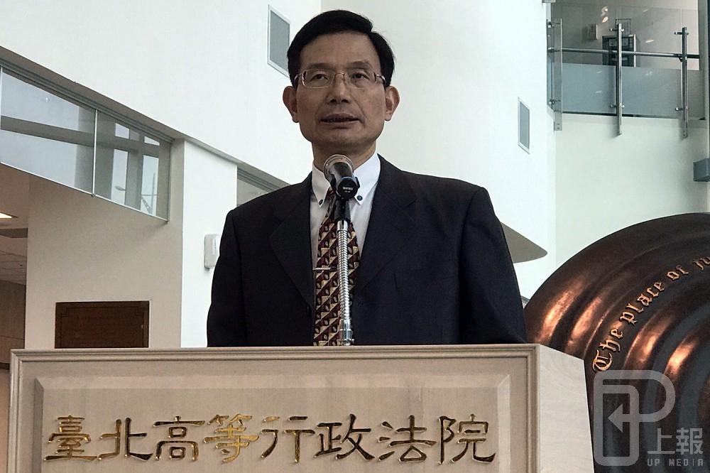 台北高等行政法院23日公布裁定結果，裁定黨產會應停止執行凍解國民黨剩下8張支票的行政處分。（攝影：盧禮賓）
