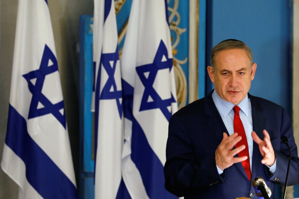 以色列總理納坦雅胡（Benjamin Netanyahu）6日出訪英國會唔首相梅伊。（湯森路透）