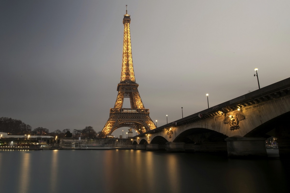 巴黎地標艾菲爾鐵塔。（湯森路透）