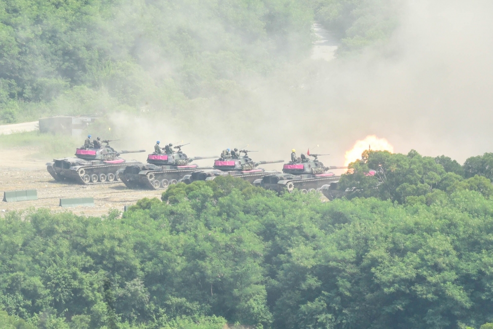 去年漢光演習中，陸軍CM-11勇虎式戰車也參與演習作戰，該戰車也被稱作M48H主力戰車火砲射擊。（攝影：葉信菉）
