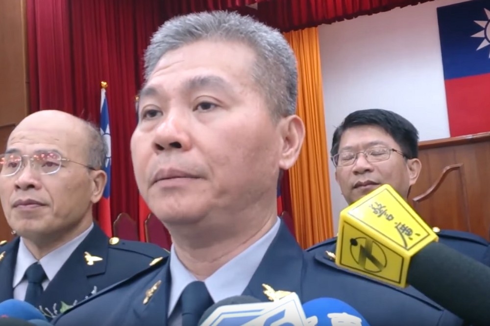 警政署17日發布高階警職人事調整，共計75人調動，方仰寧（中）重回台北市警局。（翻攝自YouTube）