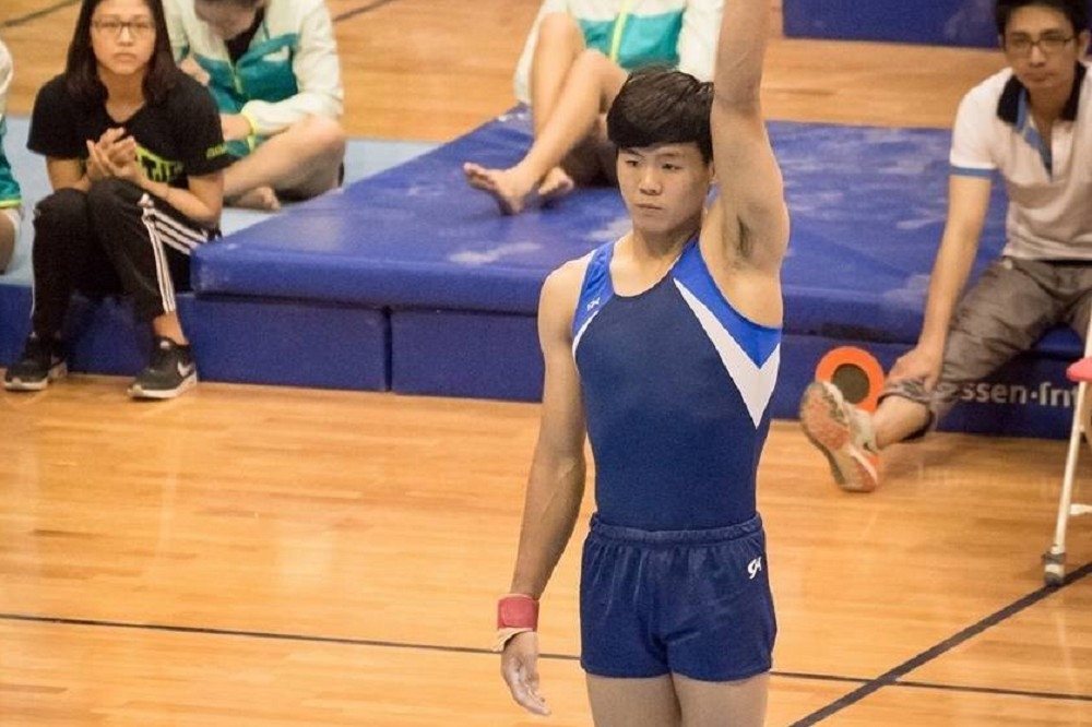 台灣體操選手唐嘉鴻在2017競技體操世界盃單項系列賽的地板項目中，拿下14.366分，擊敗對手奪得金牌。（翻攝自唐嘉鴻臉書）
