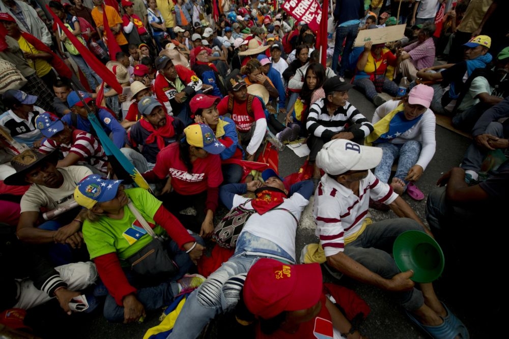 近年委內瑞拉經濟危機造成民怨沸騰。（美聯社）