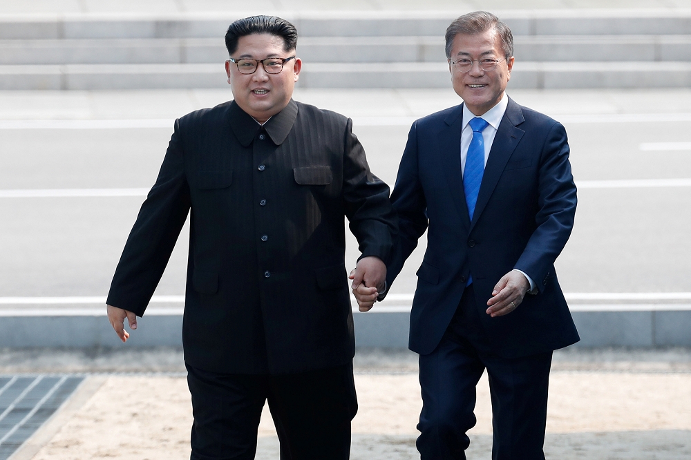 朝韓與兩岸是兩個發展的極端，兩韓之間雖然幾乎沒有任何民間交流，但卻都是聯合國會員國，各自擁有獨立的國際人格與外交空間。（湯森路透）