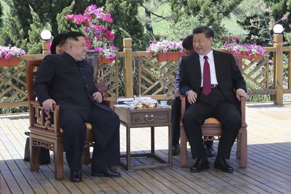 北韓領導人金正恩7日前往中國大連與中國國家主席習近平見面。（AP）