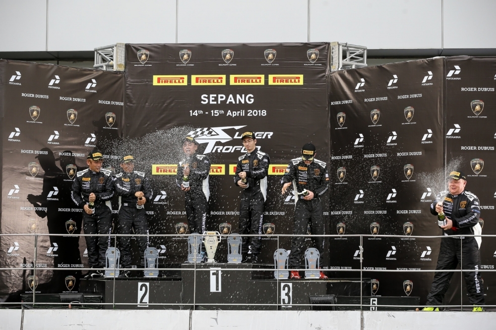 旗開雙勝，台灣戰將陳意凡斬獲Pro-Am組第一正賽冠軍及第二正賽季軍。（圖片來源：Lamborghini）