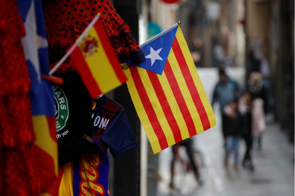 西班牙法院23日裁定，第二批嫌疑犯93人將引渡中國。（湯森路透）