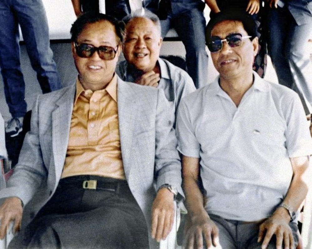 1986年，趙紫陽與鮑彤（右）。（圖片由紐時中文網提供）
