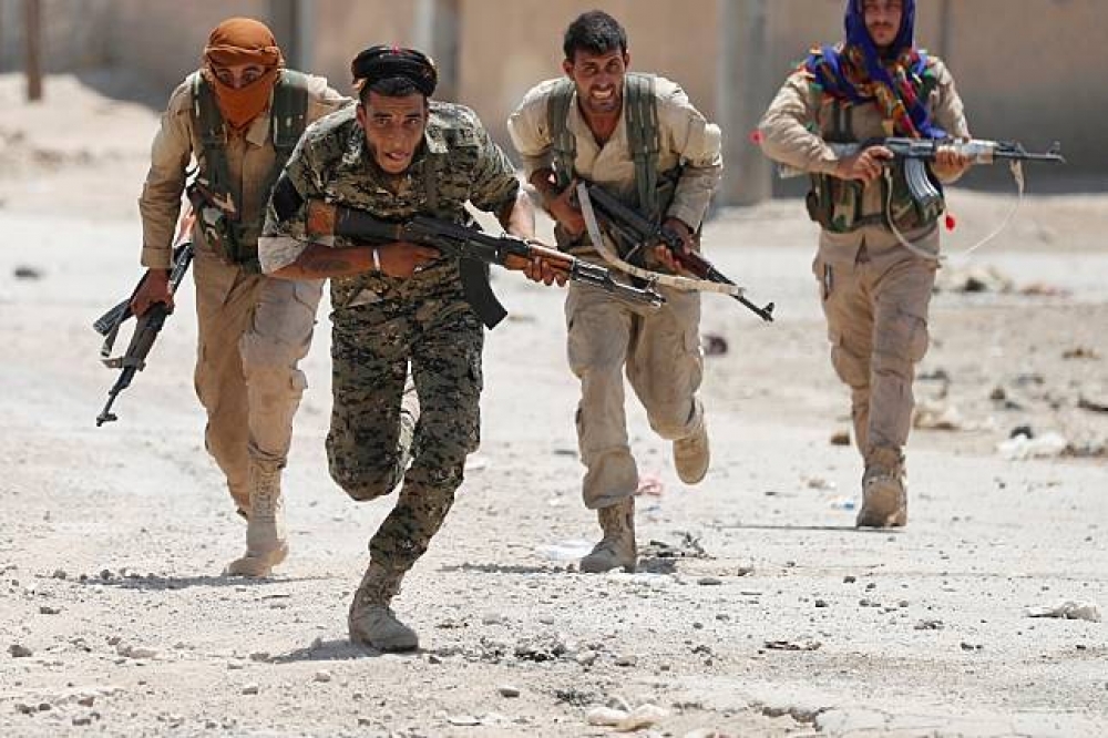 美國資助敘利亞反叛軍的武器被發現流入IS手中。（湯森路透）