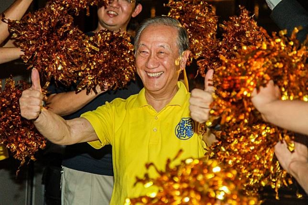 新黨主席郁慕明在訪美期間表示，台北市長選舉將「有條件支持柯文哲連任」；圖為郁慕明出席2016年光復節晚會。（攝影：蘇郁晴）