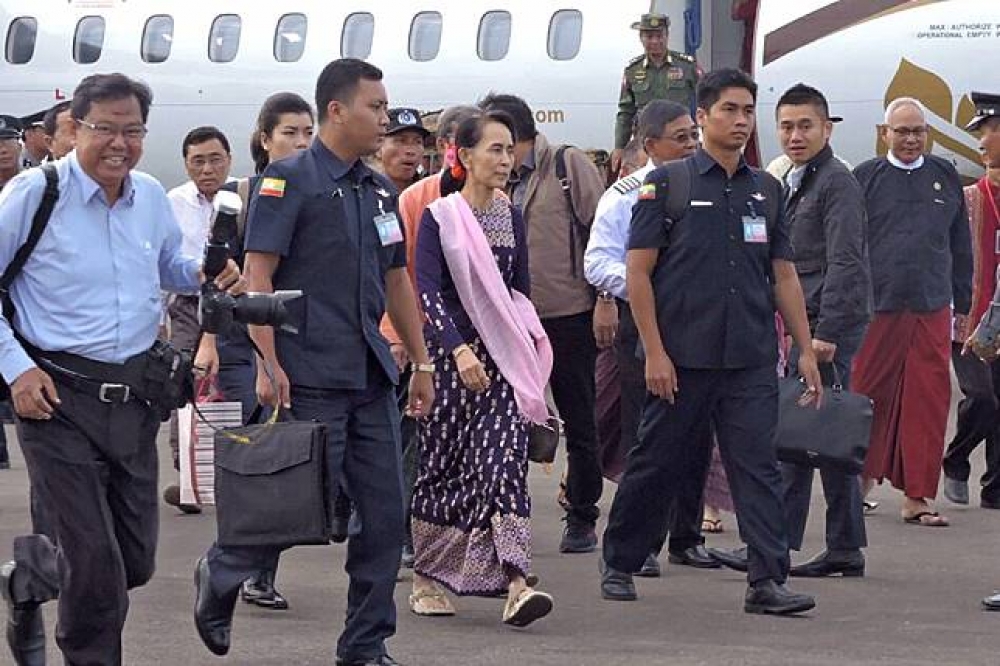 緬甸領導人翁山蘇姬2日首次造訪若開邦北部。（湯森路透）