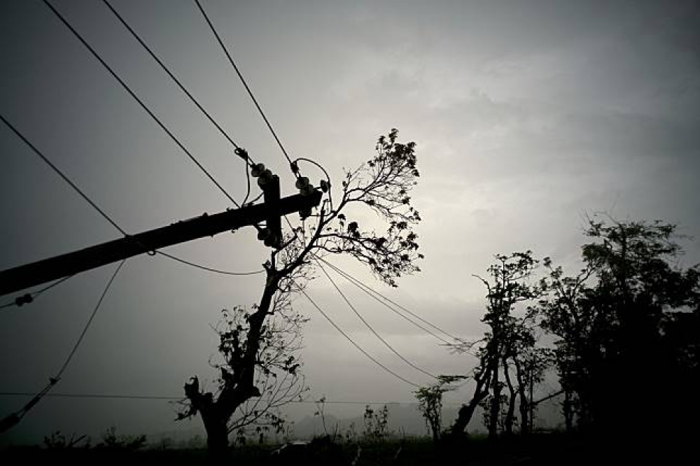 颶風肆虐過後的波多黎各邦，幾乎沒有電力可用。（美聯社）