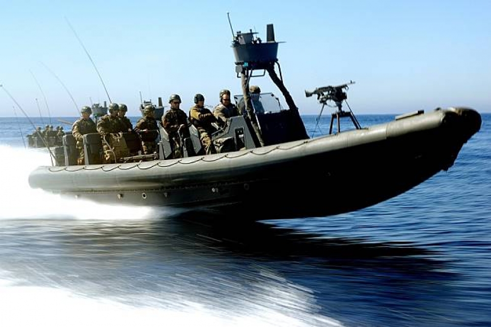 延宕半年多的海軍18艘特戰作戰突擊艇與8艘硬殼充氣艇採購案，國防部預定在8月18日開標，目前國內包括龍德、罡旻等船廠，都送出競標計畫書。（取自www.americanspecialops.com）