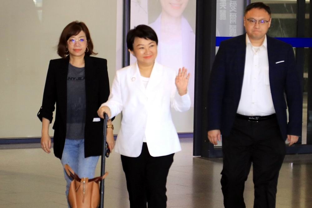 市長盧秀燕新加坡三日參訪行程6日返抵台灣。（台中市府提供）
