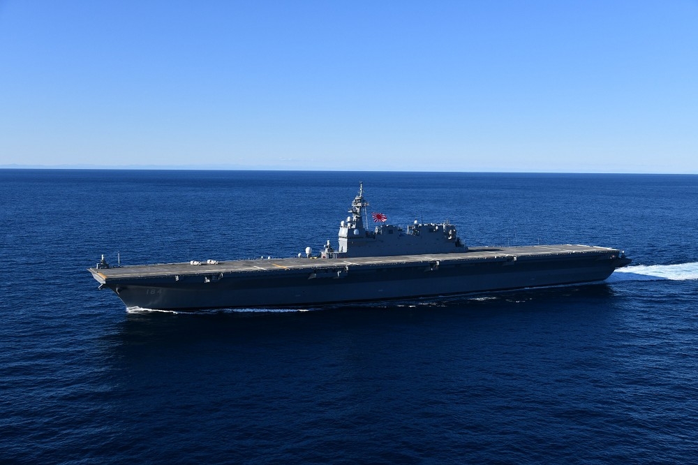 「加賀號」護衛艦完成「航艦化」改裝的第1階段工程。（取自X平台）