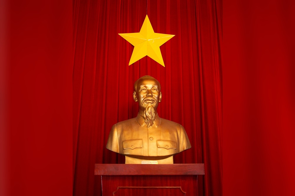 越南的領導人胡志明以苦肉計與法國簽訂三六協定，透過法國的力量才將國府部隊趕出越南。（維基百科）