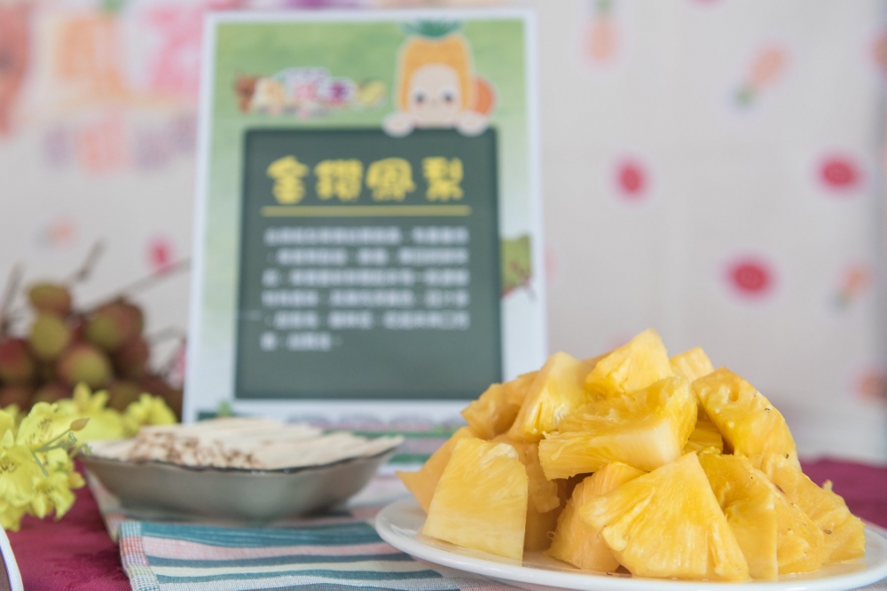 中國市場對台灣水果的青睞，有一半以上的因素是來自於「非消費因素的民族主義情感」。（圖片摘自陳菊臉書）