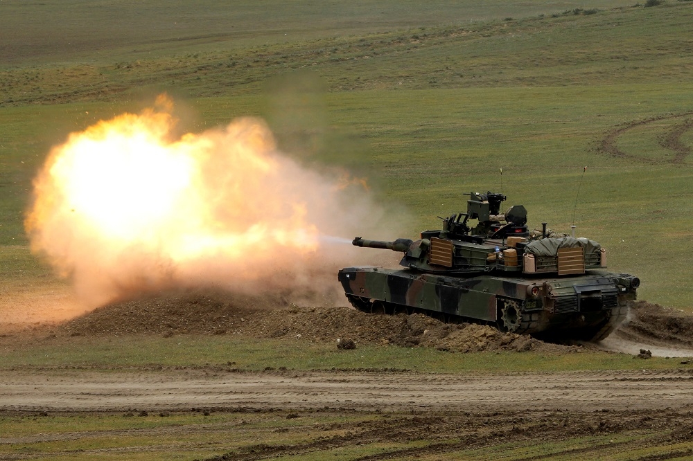 美國將準備對台軍售108輛M1A2艾布蘭主力戰車。（湯森路透）