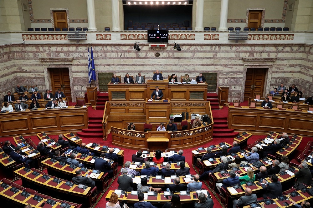 希臘總理齊普拉斯（Alexis Tsipras）在國會發表談話。（湯森路透）