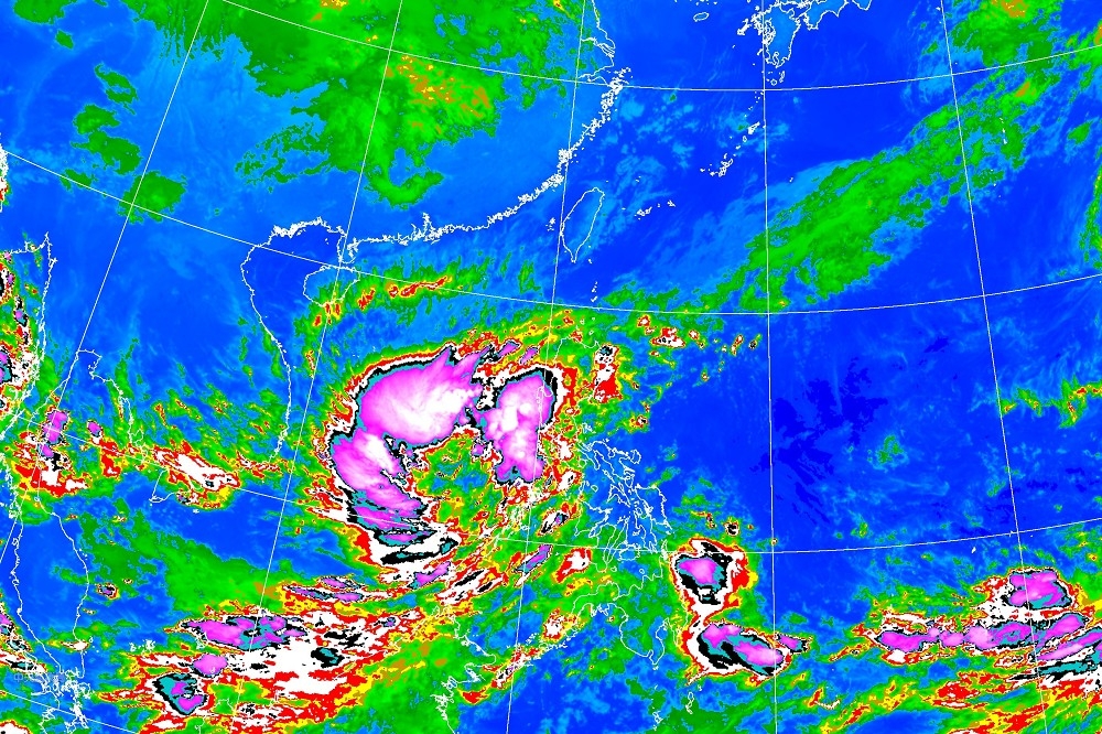 娜克莉外圍環流7日會為台灣帶來水氣。（取自中央氣象局）