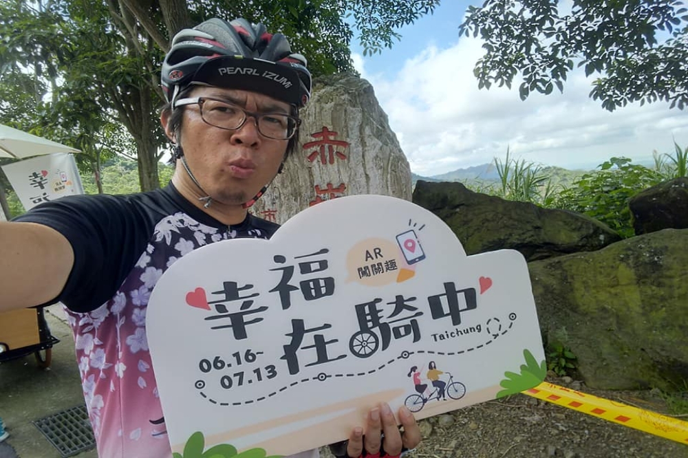 熱愛旅台的日本部落客「日本人的歐吉桑」在臉書發文大讚台灣的防疫工作，讓日本人相當羨慕。（取自日本的歐吉桑臉書）