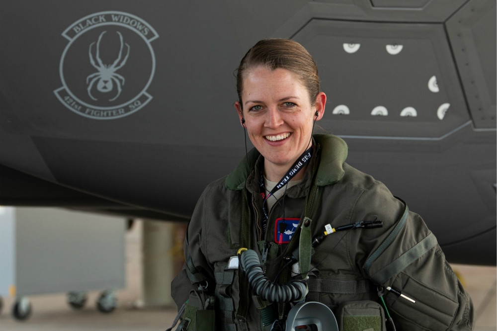 接任美軍F-35A飛行示範隊隊長的克莉絲汀上尉。（圖片取自美國空軍）