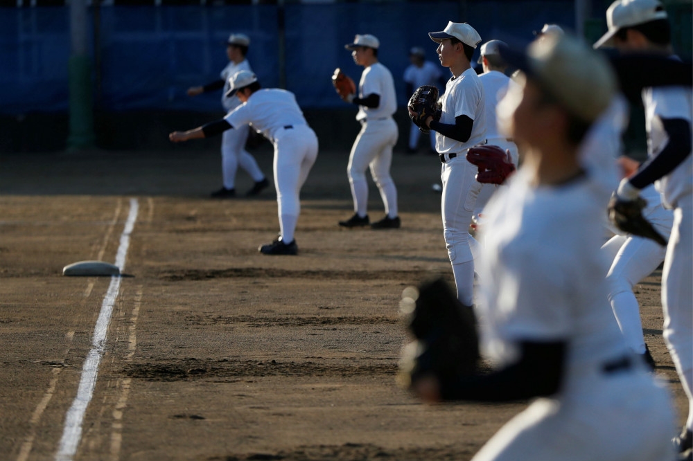 準備參加年度「春季甲子園」的日本高中棒球選手們。（湯森路透）