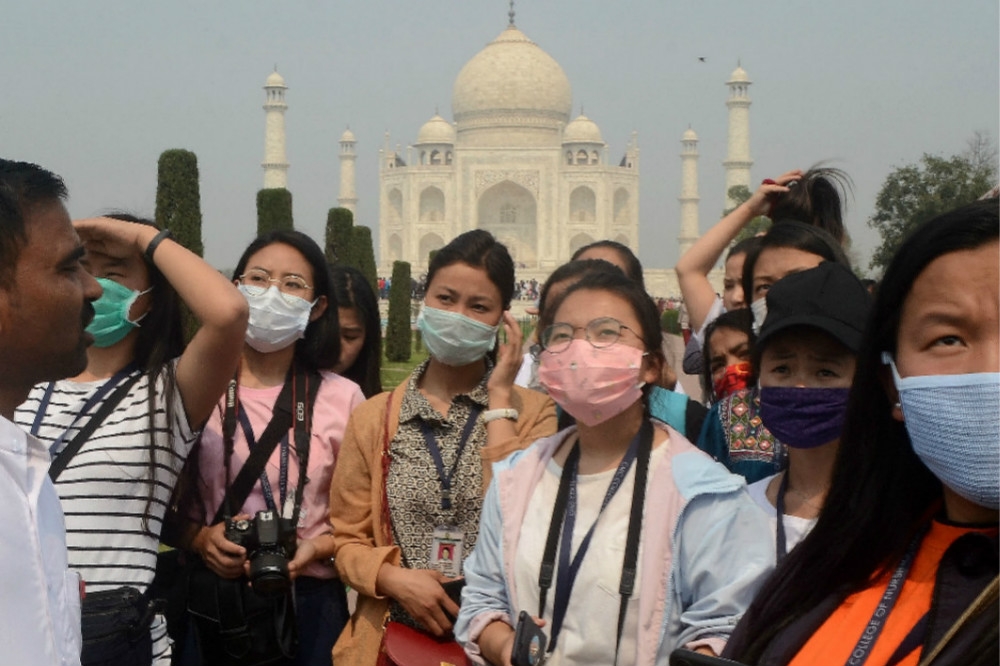 受到新型肺炎衝擊，印度最知名的景點「泰姬瑪哈陵」也宣布關閉至月底。（湯森路透）