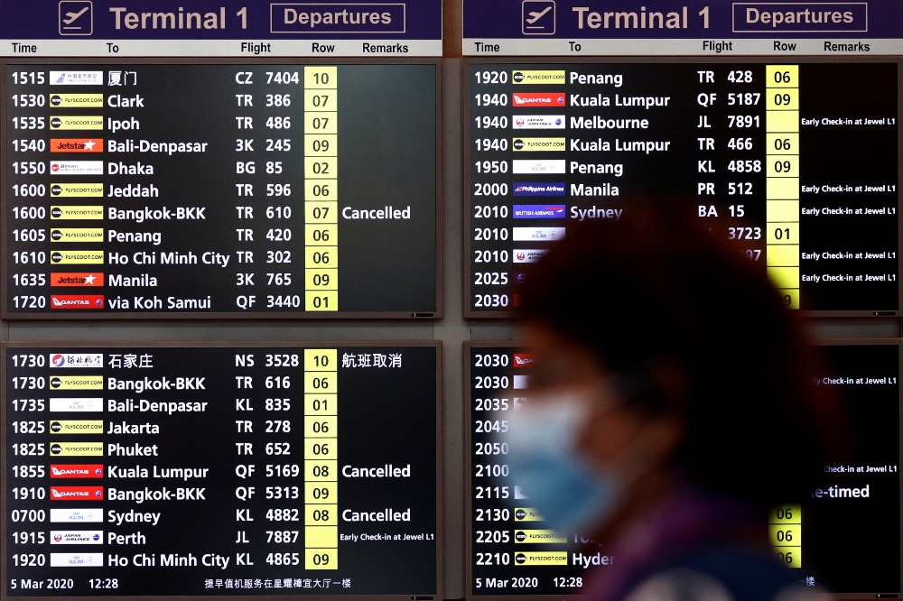 新加坡22日宣布最新旅遊禁令，24日起無論國籍的外國短期旅客一律禁止入境或過境。圖為新加坡樟宜機場。（湯森路透）
