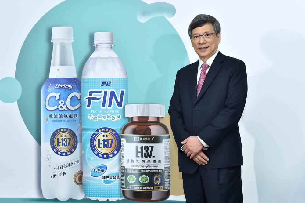 黑松董事長張斌堂表示，滿足消費者對健康的需求是企業努力的目標，也是深化「生活品牌」的關鍵。(黑松提供)