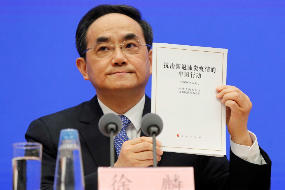 中國7日發布名為《抗擊新冠肺炎疫情的中國行動》的白皮書。（湯森路透）