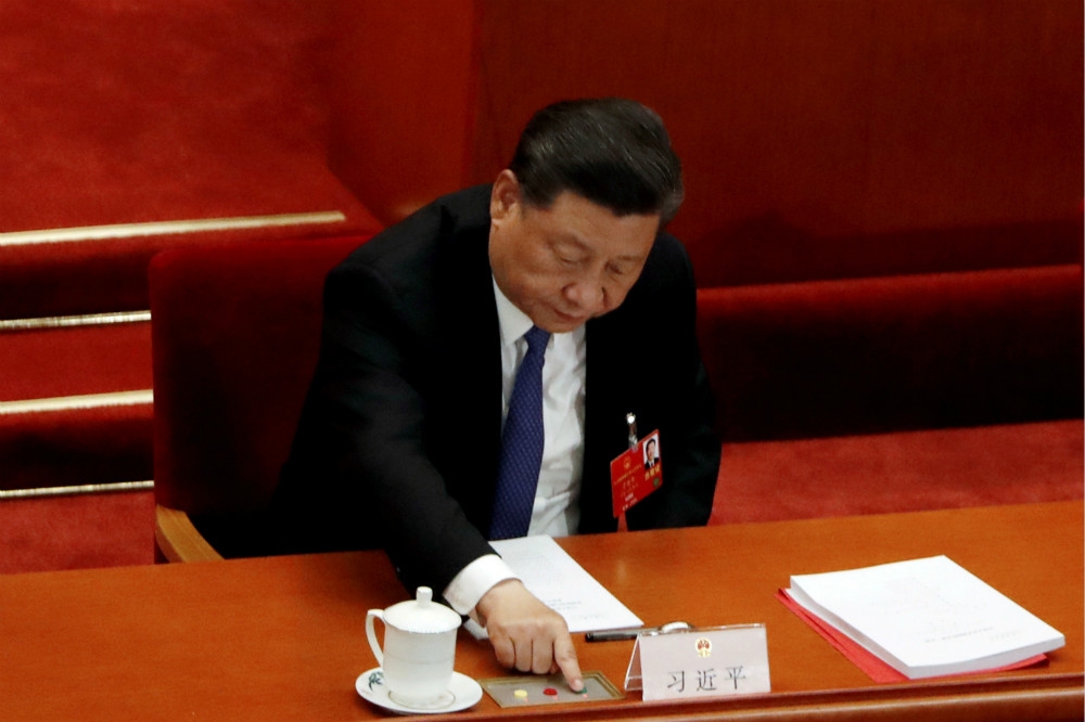 中國國家主席習近平對「港版國安法草案」投下贊成票。（湯森路透）