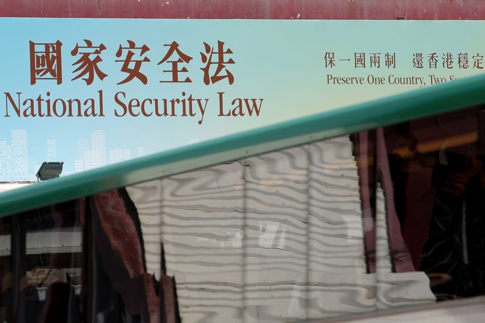 「港版國安法」通過，如果台灣人在台灣或其他地方支持過「港獨」，最好避免到香港，也小心不要搭乘香港的飛機輪船，以免誤墮法網。（湯森路透）