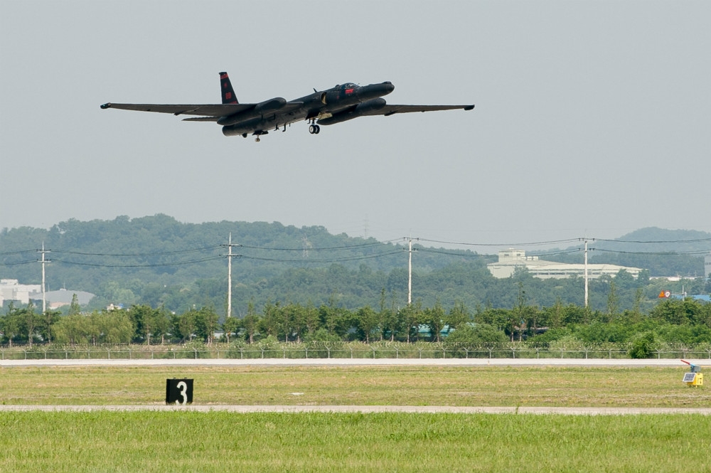 從南韓烏山基地起飛的U-2高空偵察機。（圖片取自美國空軍）