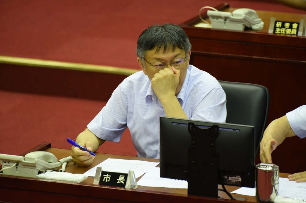 台北市長柯文哲17日將赴議會進行施政報告。國民黨團表示，將把砲火集中在美豬進口議題，並要求柯文哲針對食安公投表態。（資料照片／蔣銀珊攝）