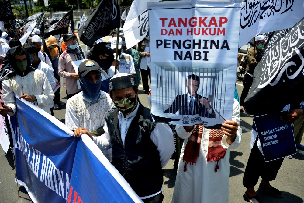印尼示威群眾揚言要全面抵制法國貨物。（湯森路透）