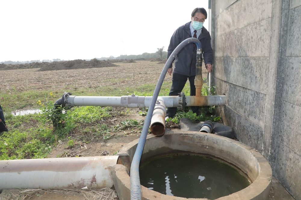 台南市長黃偉哲10日臉書宣布，已提前整備好19口水井，將配合抗旱，提供產業取水使用。（取自黃偉哲臉書）