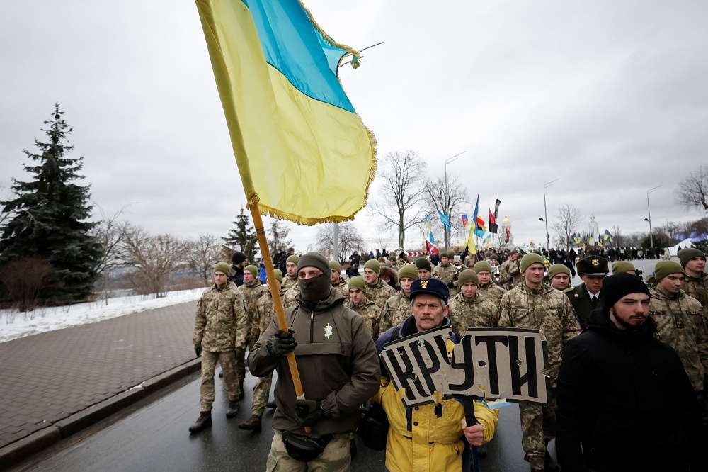 烏克蘭民眾在基輔舉行遊行。（湯森路透）