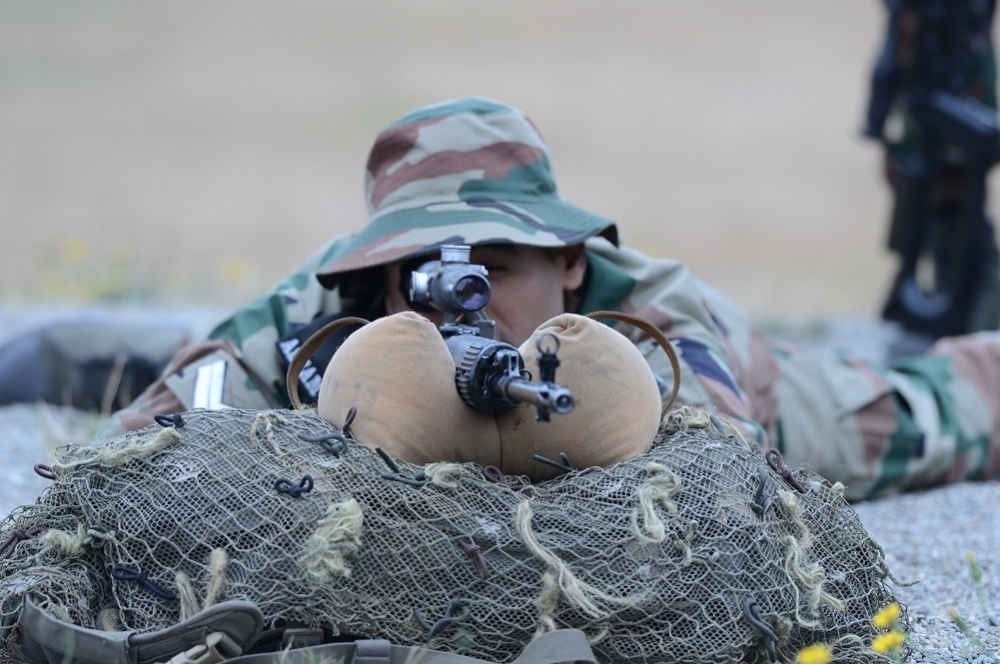 使用SVD实弹射击的印军狙击手，但该枪性能已不符现代需求。（取自DVIDS）(photo:UpMedia)