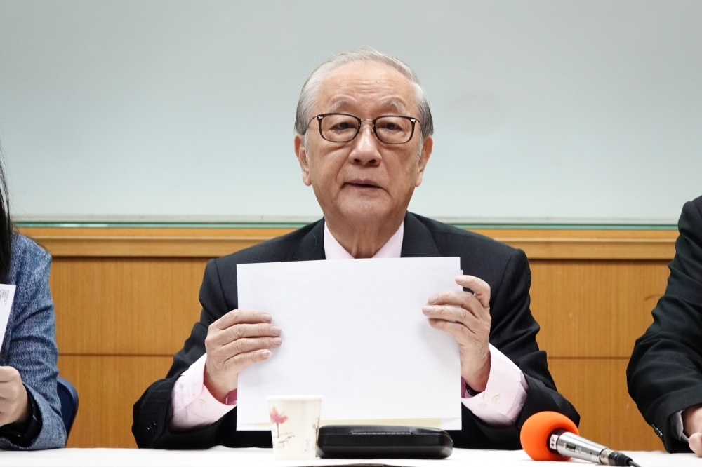 新黨前主席郁慕明遭投資人指控，利用投資名義吸金超過15億。（資料照片／王侑聖攝）
