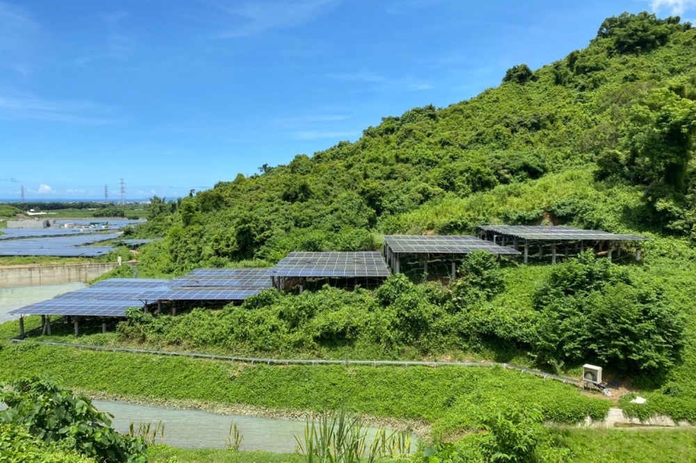 生利能源位於屏東枋寮的太陽光電廠，已於2022年８月５日正式併網送電。（生利能源提供）