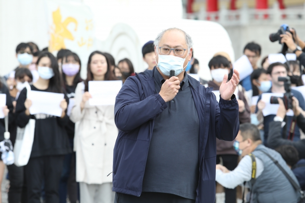 八旗文化總編輯富察傳在上海遭秘密拘捕，李明哲認為，這是「中國政府把打壓出版言論自由的手，直接伸進台灣出版業」。（資料照片／王侑聖攝）