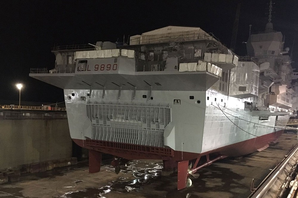 圖為義大利海軍兩棲突擊艦「第里雅斯特」（LHD Trieste，L9890）。（取自推特）