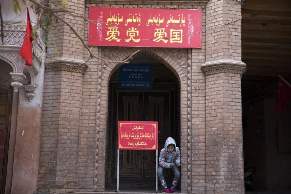 中國近年在「新疆」實施許多嚴打政策。（美聯社）