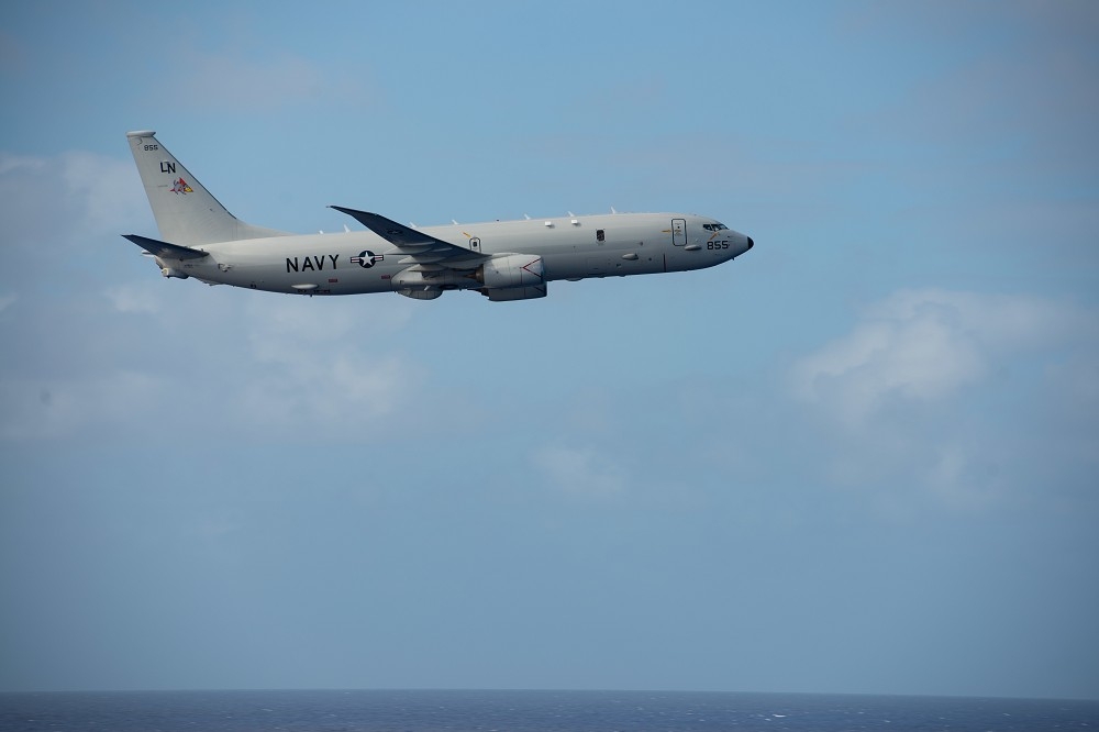 美国海军P-8A海上巡逻机，6日由北向南飞越台海国际空域，展现美方维护印太自由开放的立场。（取自DVIDS网站）(photo:UpMedia)
