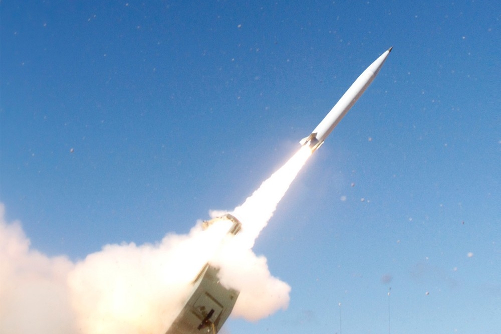 美國陸軍8日接收首批精準打擊飛彈（PrSM）。（取自DVIDS）