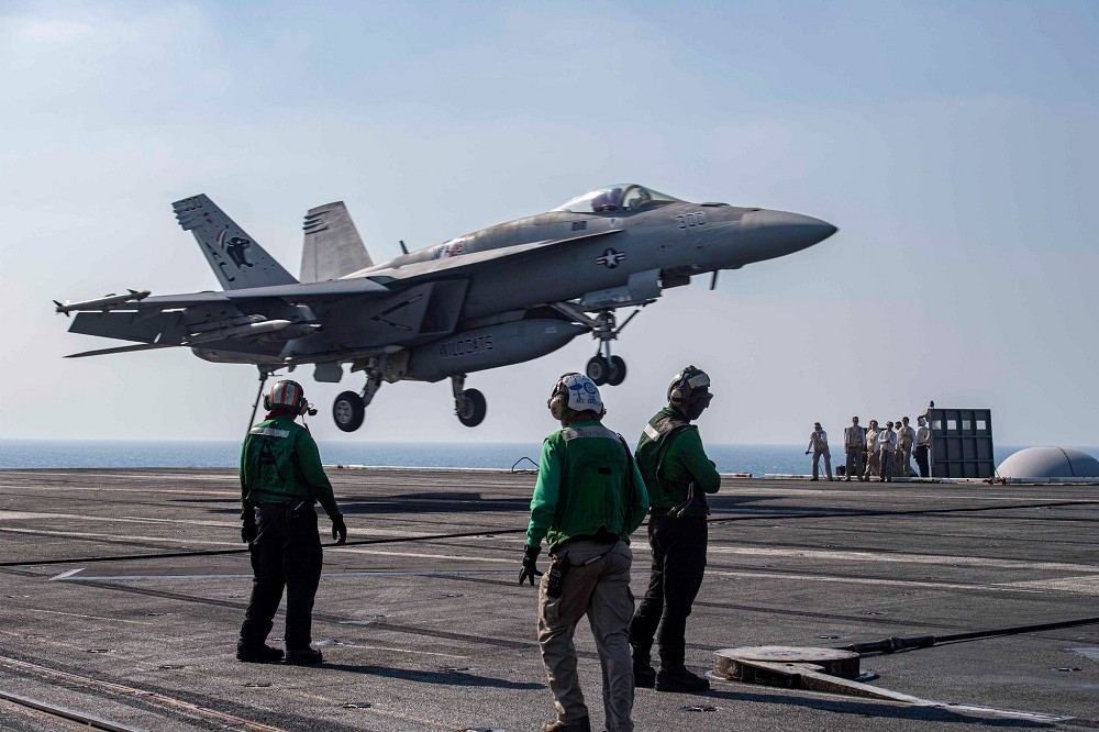 美軍「艾森豪號」航母打擊群，創下F/A-18 E/F戰機第二次空中戰果紀錄。（取自CVN 69臉書）