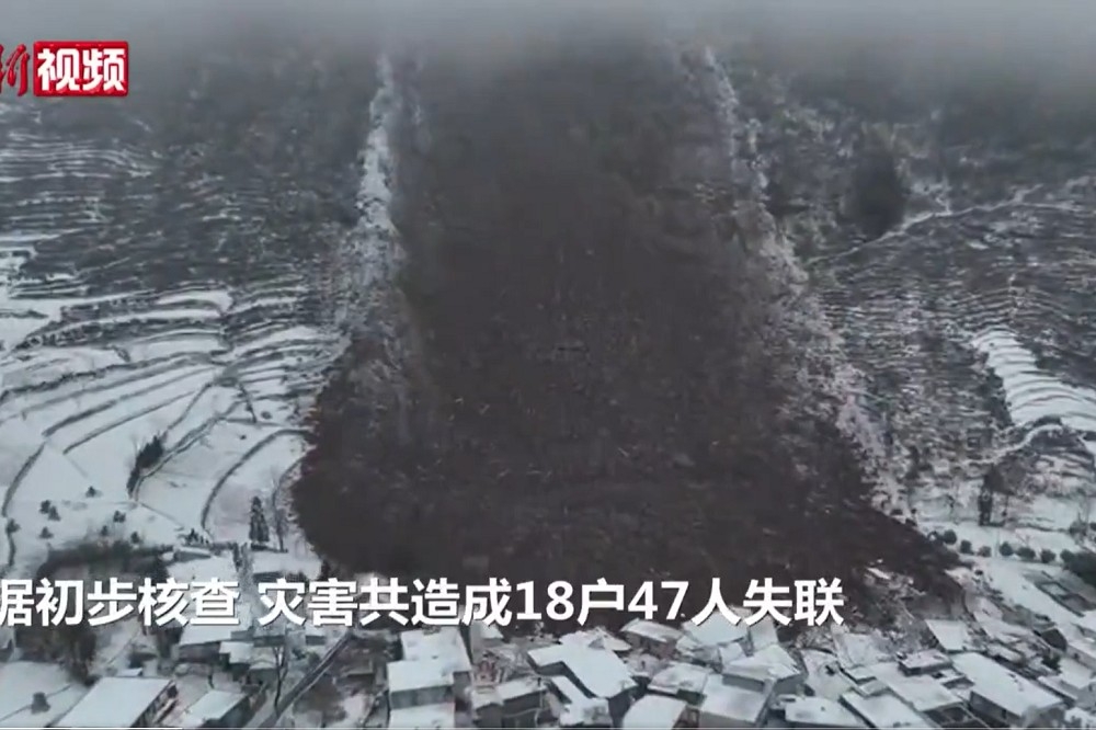 中國雲南昭通發生山崩事故，2村落部分地區遭土石掩埋。（取自@overseaschina）